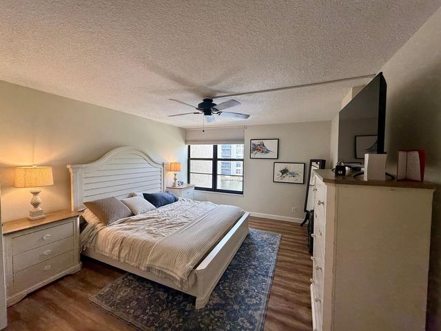 11 Royal Palm Way Ph 303, Boca Raton, FL 33432