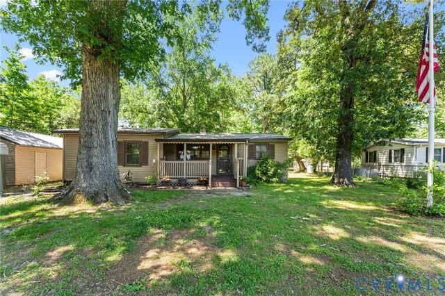 7961 Martin Luther King Hwy, Spring Grove, VA 23881