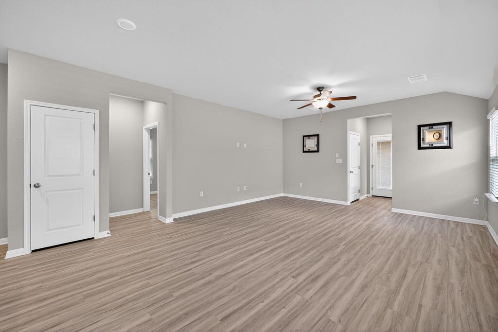 383 Brandywine RD, Hutto, TX 78634