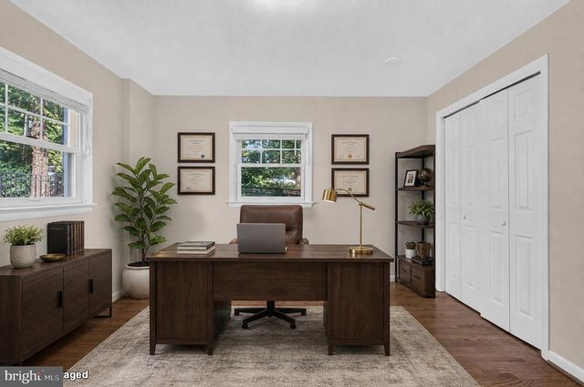1811 N RANDOLPH ST, Arlington, VA 22207