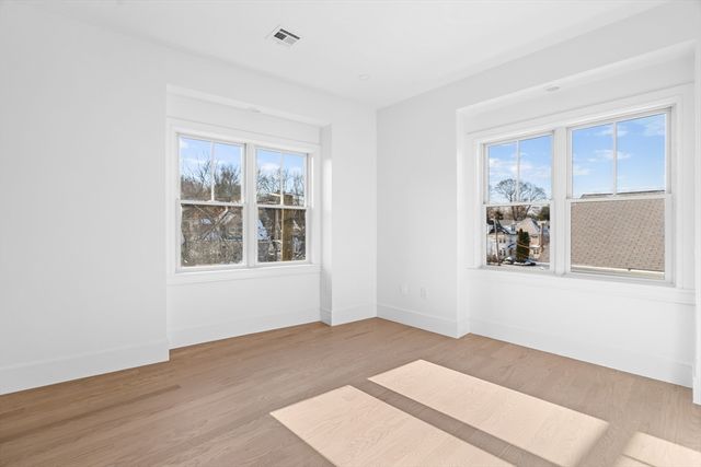 143 Tremont St 1, Boston, MA 02135