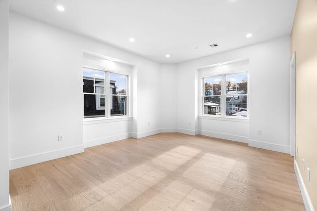 143 Tremont St 1, Boston, MA 02135