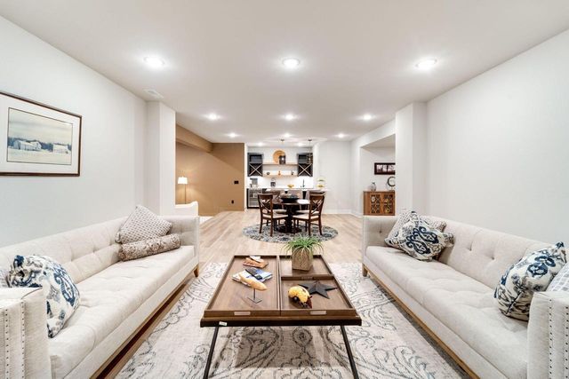 N57W20799 Dunbar COURT, Menomonee Falls, WI 53051