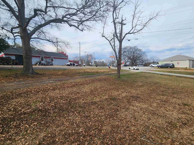 1212 Duncan Reidville Road, Duncan, SC 29334