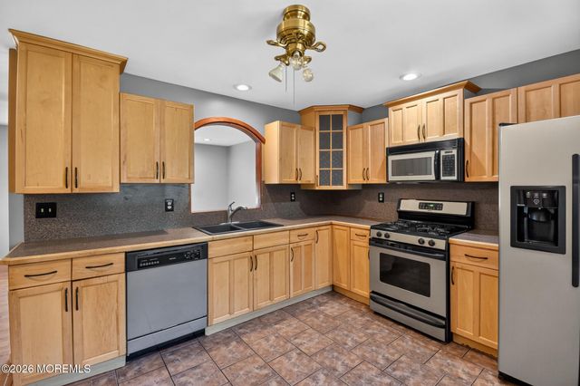 40 Annapolis Road, Toms River, NJ 08757