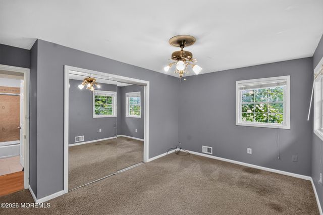 40 Annapolis Road, Toms River, NJ 08757