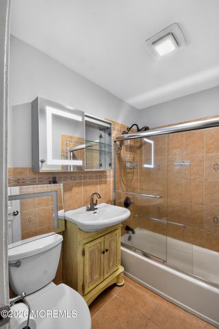 40 Annapolis Road, Toms River, NJ 08757