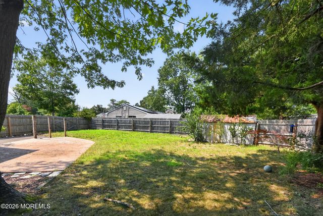 40 Annapolis Road, Toms River, NJ 08757