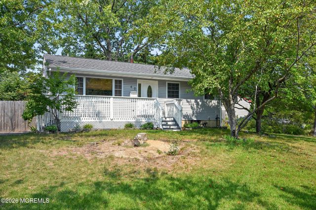 40 Annapolis Road, Toms River, NJ 08757