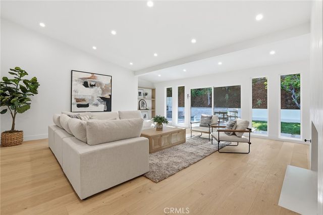 4615 El Caballero Drive, Tarzana, CA 91356