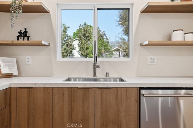 4615 El Caballero Drive, Tarzana, CA 91356