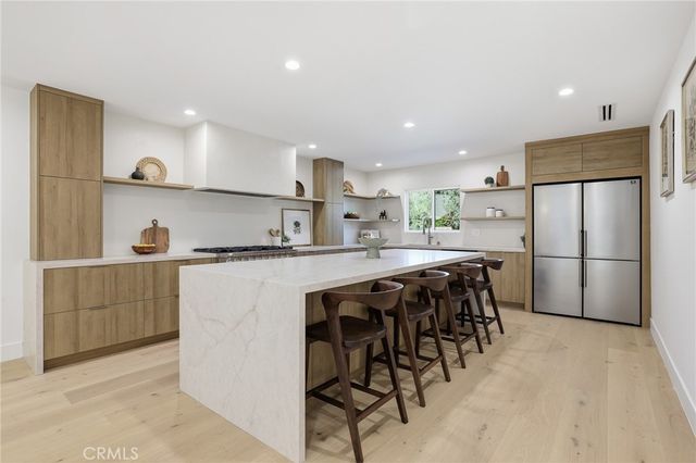 4615 El Caballero Drive, Tarzana, CA 91356