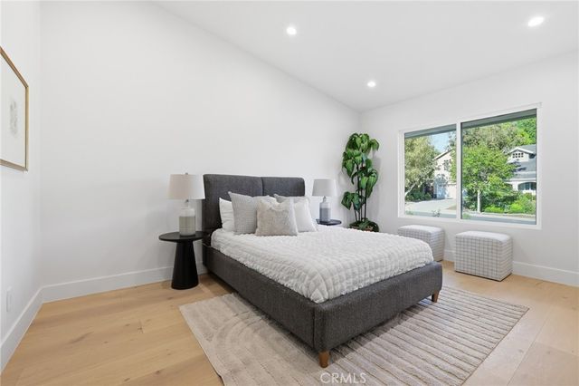 4615 El Caballero Drive, Tarzana, CA 91356