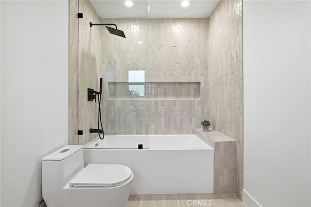 4615 El Caballero Drive, Tarzana, CA 91356