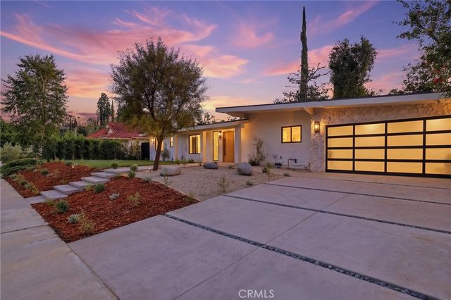 4615 El Caballero Drive, Tarzana, CA 91356