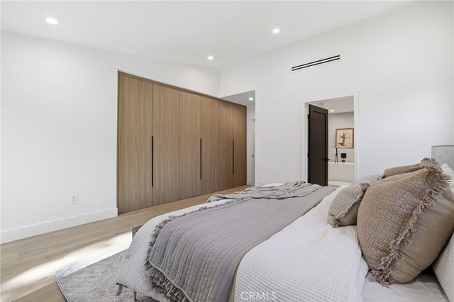 4615 El Caballero Drive, Tarzana, CA 91356