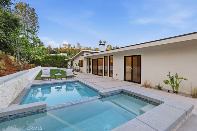 4615 El Caballero Drive, Tarzana, CA 91356