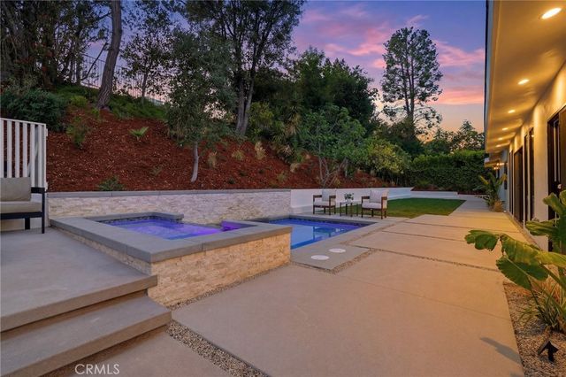 4615 El Caballero Drive, Tarzana, CA 91356