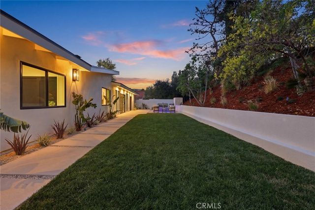 4615 El Caballero Drive, Tarzana, CA 91356
