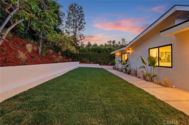 4615 El Caballero Drive, Tarzana, CA 91356