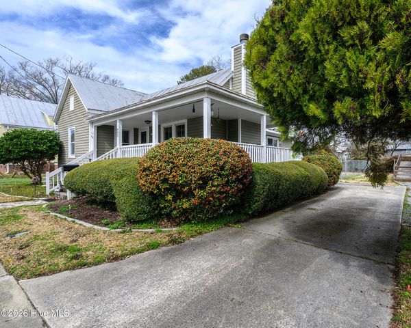 402 Hodges Street, Oriental, NC 28571