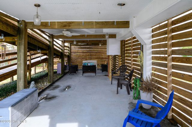 402 Hodges Street, Oriental, NC 28571