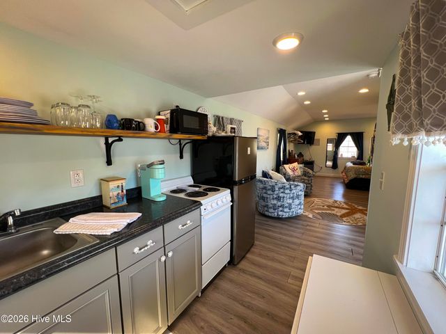 402 Hodges Street, Oriental, NC 28571