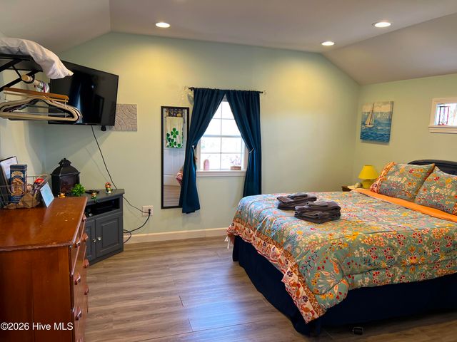 402 Hodges Street, Oriental, NC 28571