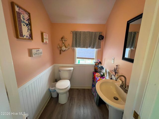 402 Hodges Street, Oriental, NC 28571