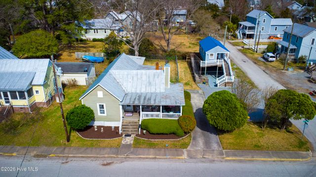 402 Hodges Street, Oriental, NC 28571