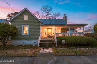 402 Hodges Street, Oriental, NC 28571