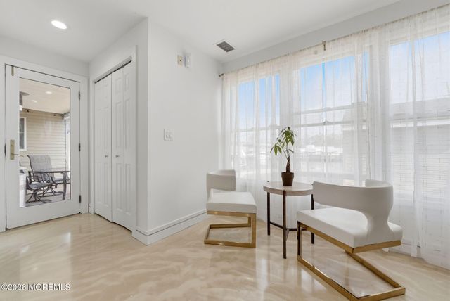 10 Minturn Road, Toms River, NJ 08753