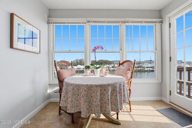 10 Minturn Road, Toms River, NJ 08753