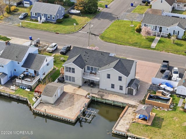 10 Minturn Road, Toms River, NJ 08753