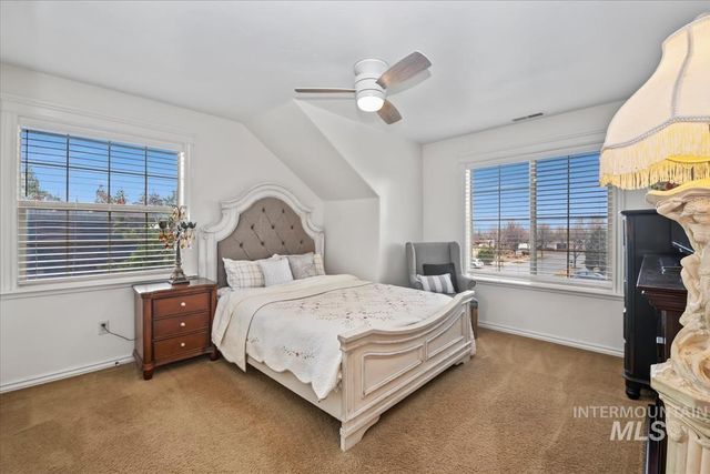 3129 S Silvertip Ln, Meridian, ID 83642