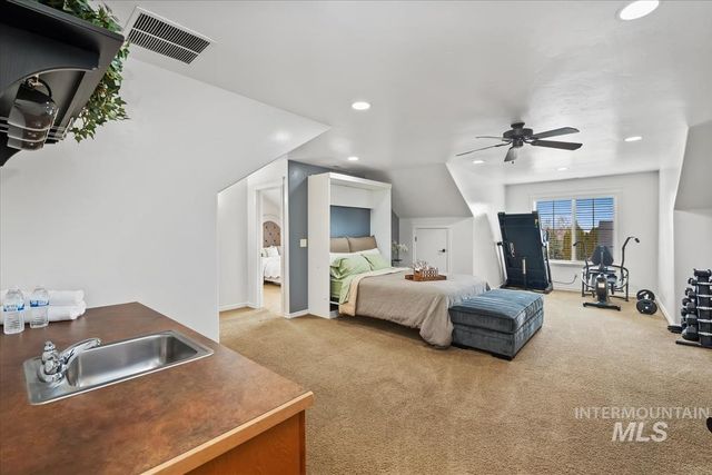 3129 S Silvertip Ln, Meridian, ID 83642