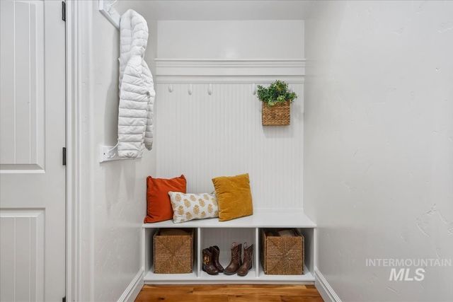 3129 S Silvertip Ln, Meridian, ID 83642