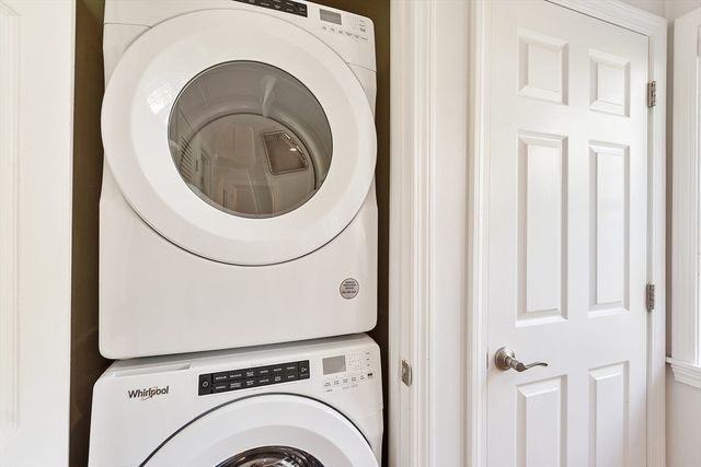 36 Indian Camp Lane D, Lincoln, MA 01773