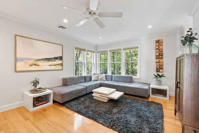 36 Indian Camp Lane D, Lincoln, MA 01773