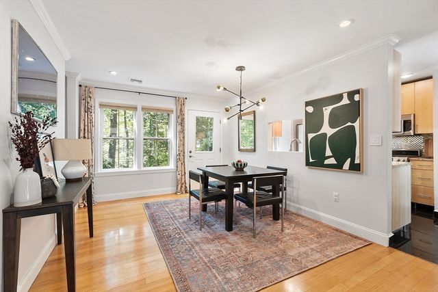 36 Indian Camp Lane D, Lincoln, MA 01773