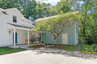 36 Indian Camp Lane D, Lincoln, MA 01773