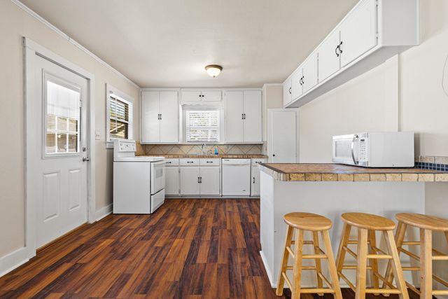 1505 DUDLEY DR., Kilgore, TX 75662