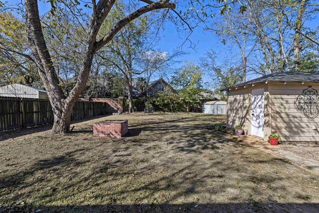 1505 DUDLEY DR., Kilgore, TX 75662