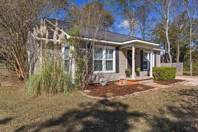 1505 DUDLEY DR., Kilgore, TX 75662