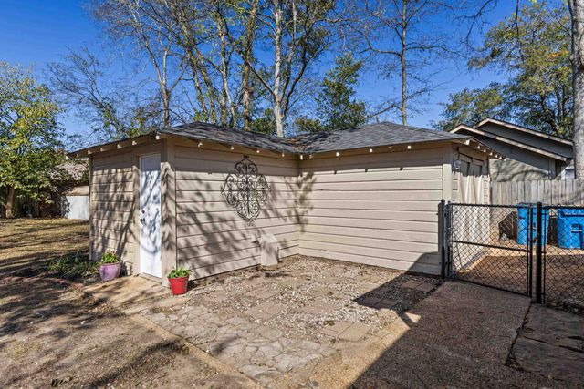 1505 DUDLEY DR., Kilgore, TX 75662