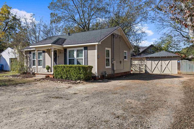 1505 DUDLEY DR., Kilgore, TX 75662