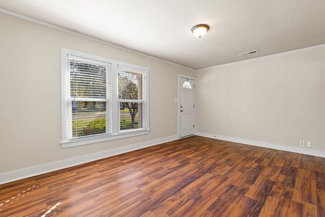 1505 DUDLEY DR., Kilgore, TX 75662