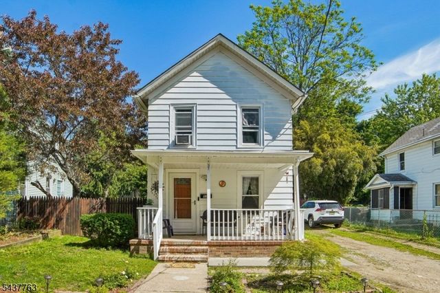 37 Stoll St, Netcong Boro, NJ 07857