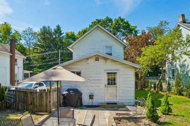 37 Stoll St, Netcong Boro, NJ 07857