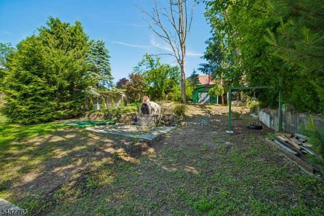 37 Stoll St, Netcong Boro, NJ 07857